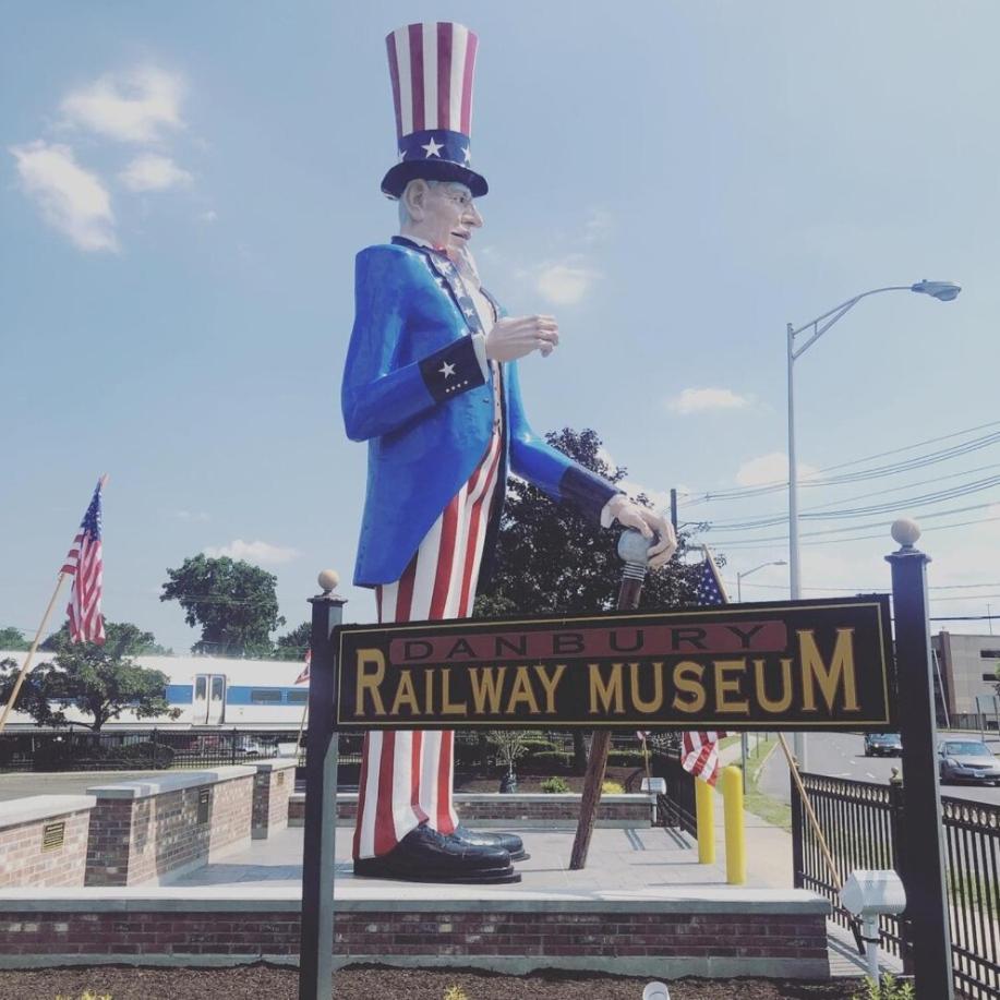 Welcome To Hat City Danbury, A Suburban Retreat ภายนอก รูปภาพ