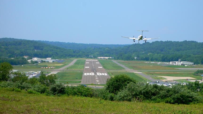 Welcome To Hat City Danbury, A Suburban Retreat ภายนอก รูปภาพ