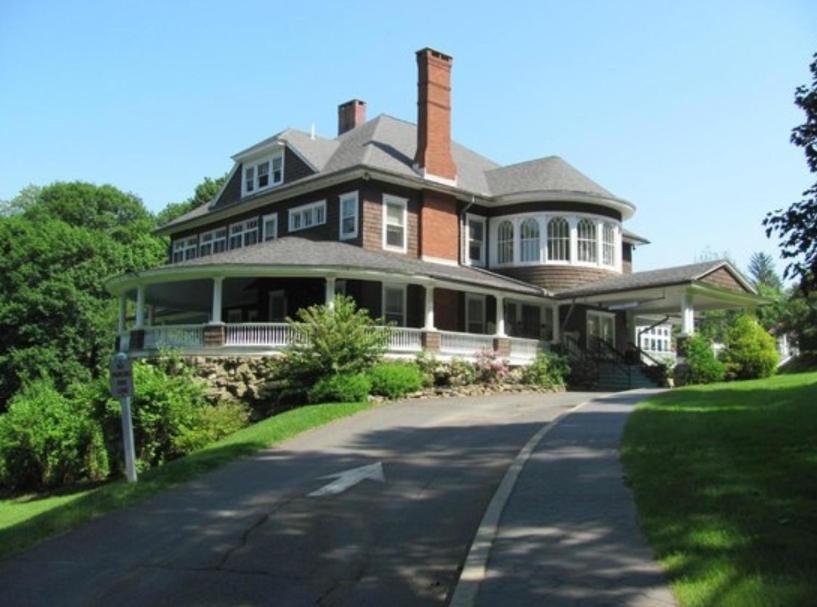Welcome To Hat City Danbury, A Suburban Retreat ภายนอก รูปภาพ
