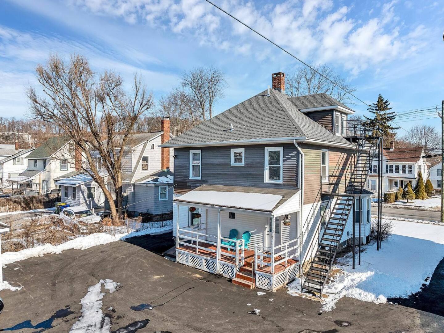 Welcome To Hat City Danbury, A Suburban Retreat ภายนอก รูปภาพ