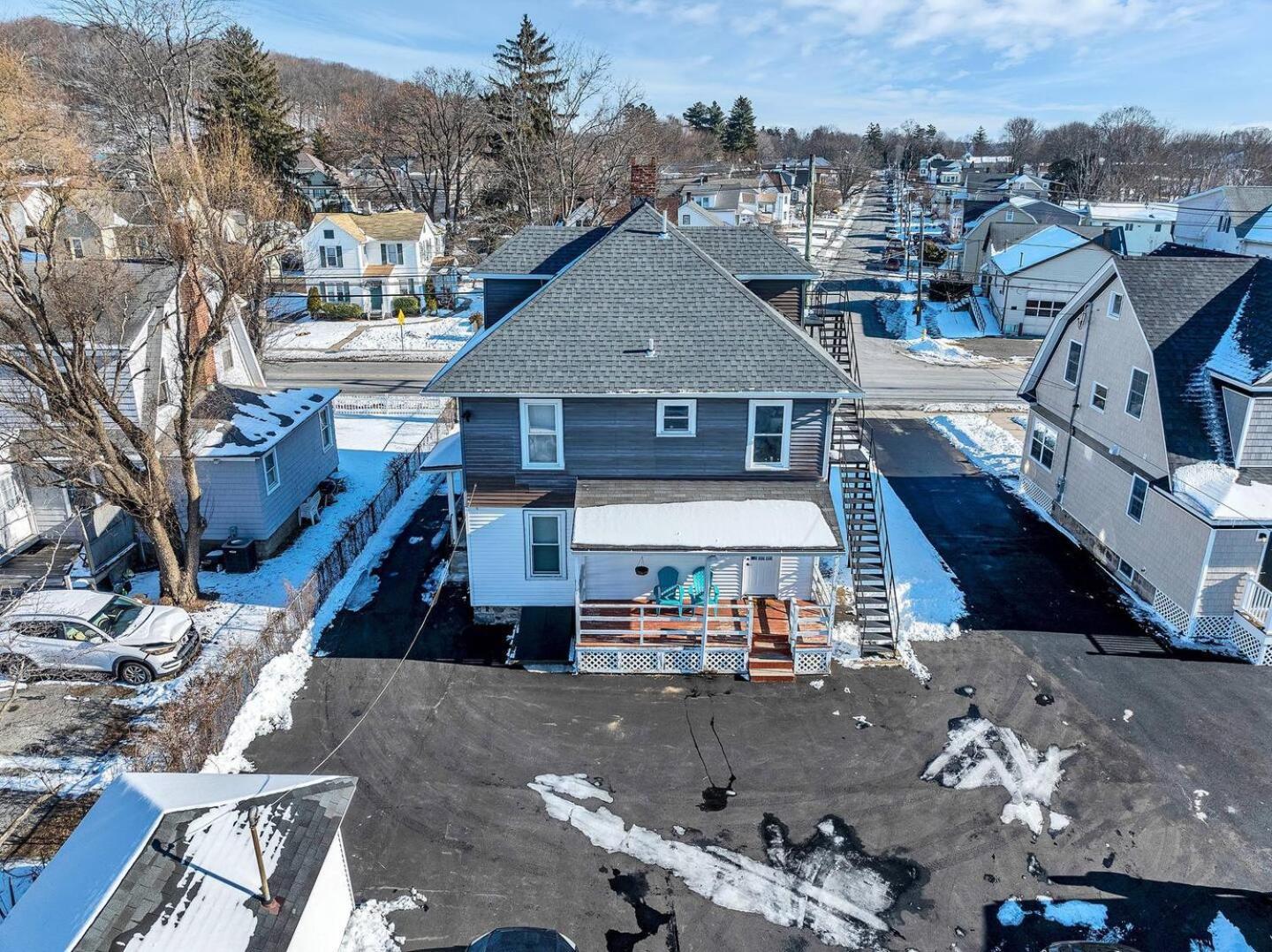 Welcome To Hat City Danbury, A Suburban Retreat ภายนอก รูปภาพ